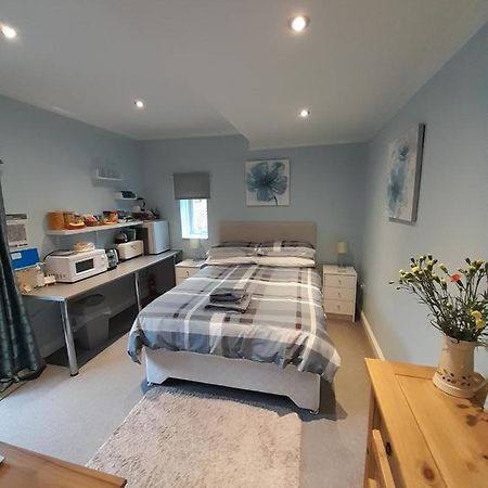 Santi Bhavana Bed & Breakfast Westbury  Bagian luar foto