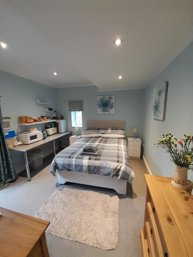 Santi Bhavana Bed & Breakfast Westbury  Bagian luar foto