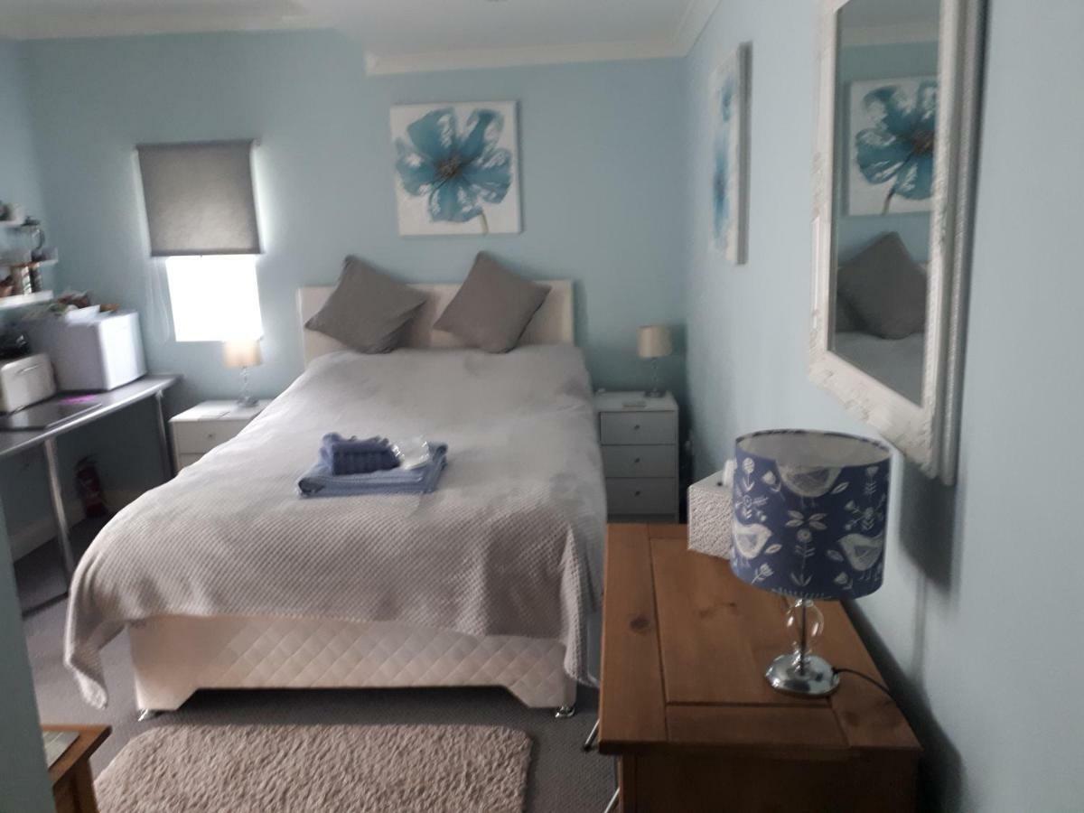 Santi Bhavana Bed & Breakfast Westbury  Bagian luar foto