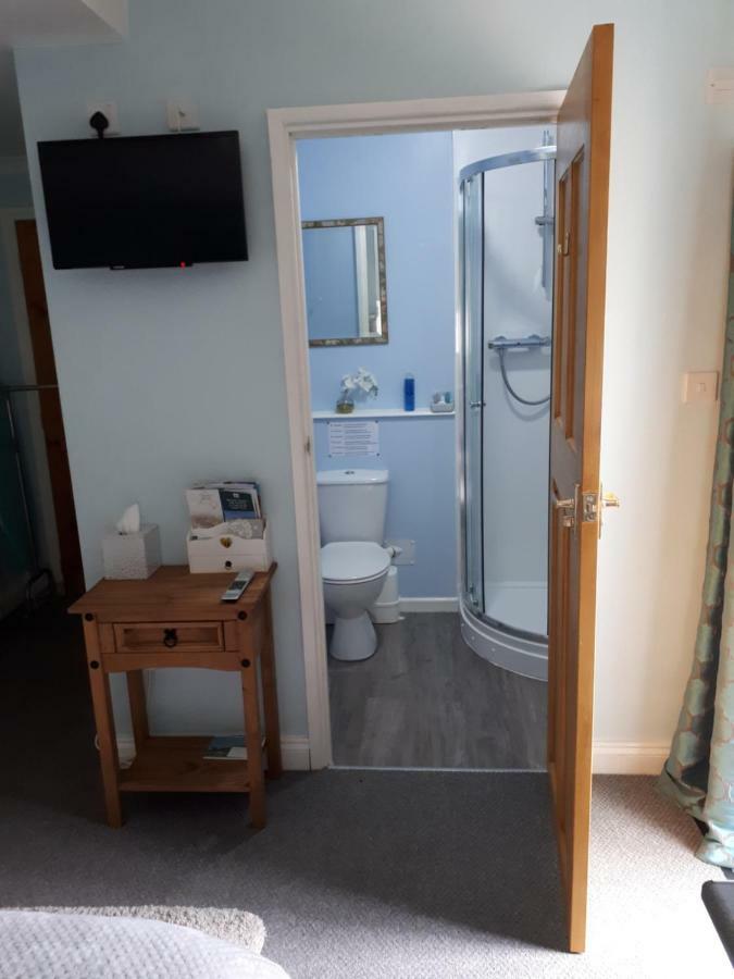 Santi Bhavana Bed & Breakfast Westbury  Bagian luar foto