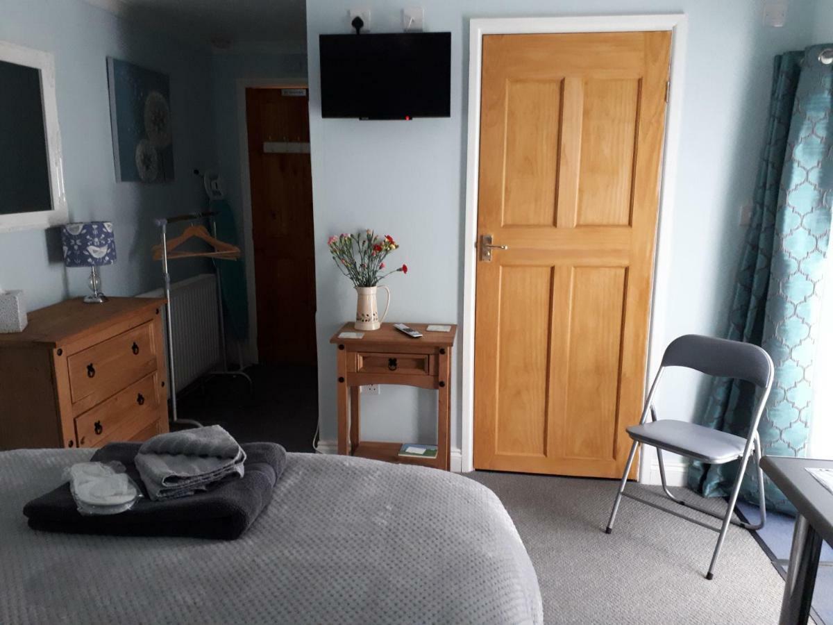 Santi Bhavana Bed & Breakfast Westbury  Bagian luar foto